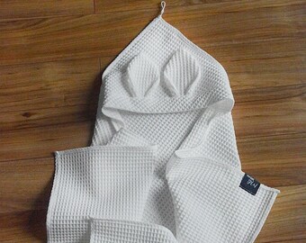 Waffel Towel for babies and children with hood and decorative ears