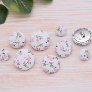 Small White and Pink Blossom Floral Pattern Handmade Fabric Covered Shank Buttons embellishments – 12mm, 18mm & 22mm