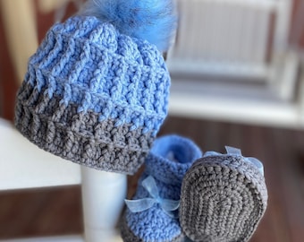 Baby crocheted waffle hat and booties