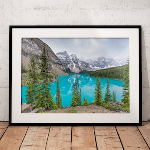 Moraine Lake, Banff - Alberta, Canada