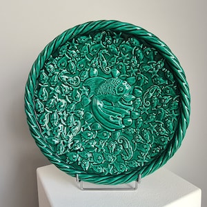 Vallauris fruit bowl or dish in Massier green / 1950s / French ceramics / handcrafted / France / 20th century