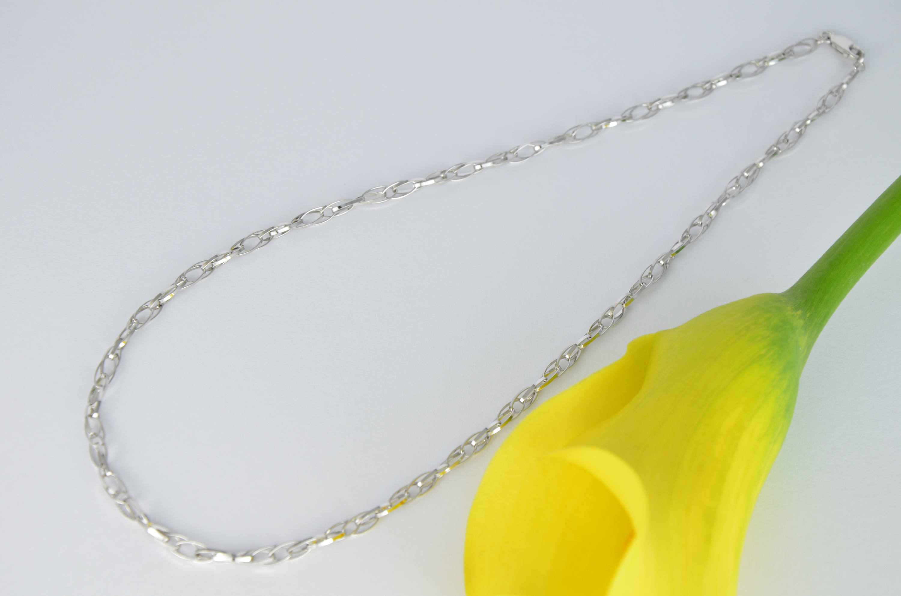 14k Gold Mother Necklace, White Gold Oval Necklace, Shiny Solid Gold