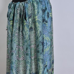 Y2K summer plus size skirt. Vintage plus size fashion skirt. 2000s colorful summer skirt. Size EU 60