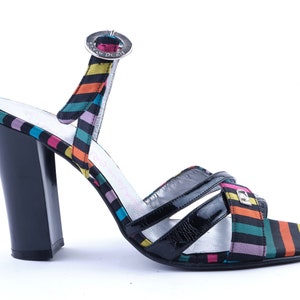 Y2K block heel strappy sandals. Vintage RED or DEAD colorful striped heeled sandals. Size: EU 38 (24,5 cm)