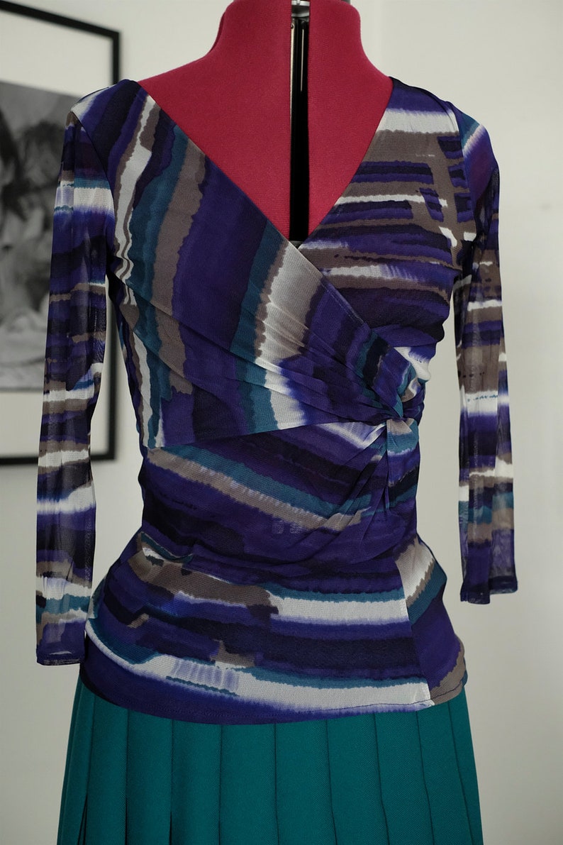 creases vintage 90s colourfull blouse colorful mesh pleat at the neckline tulle blouse