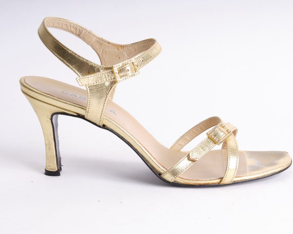 2000s Carvella kitten heel sandals. Y2k gold strappy … - Gem
