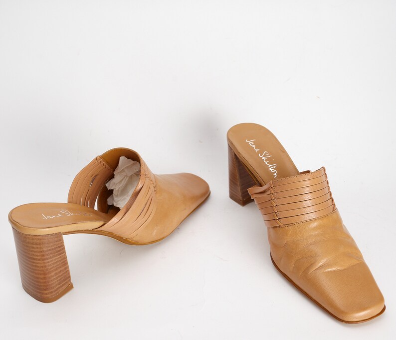 square toe heels 90s