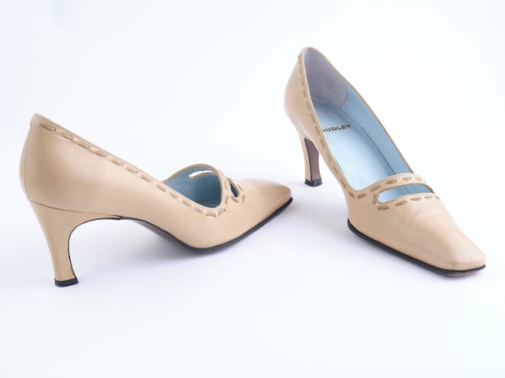 Beige mid heels new arrivals