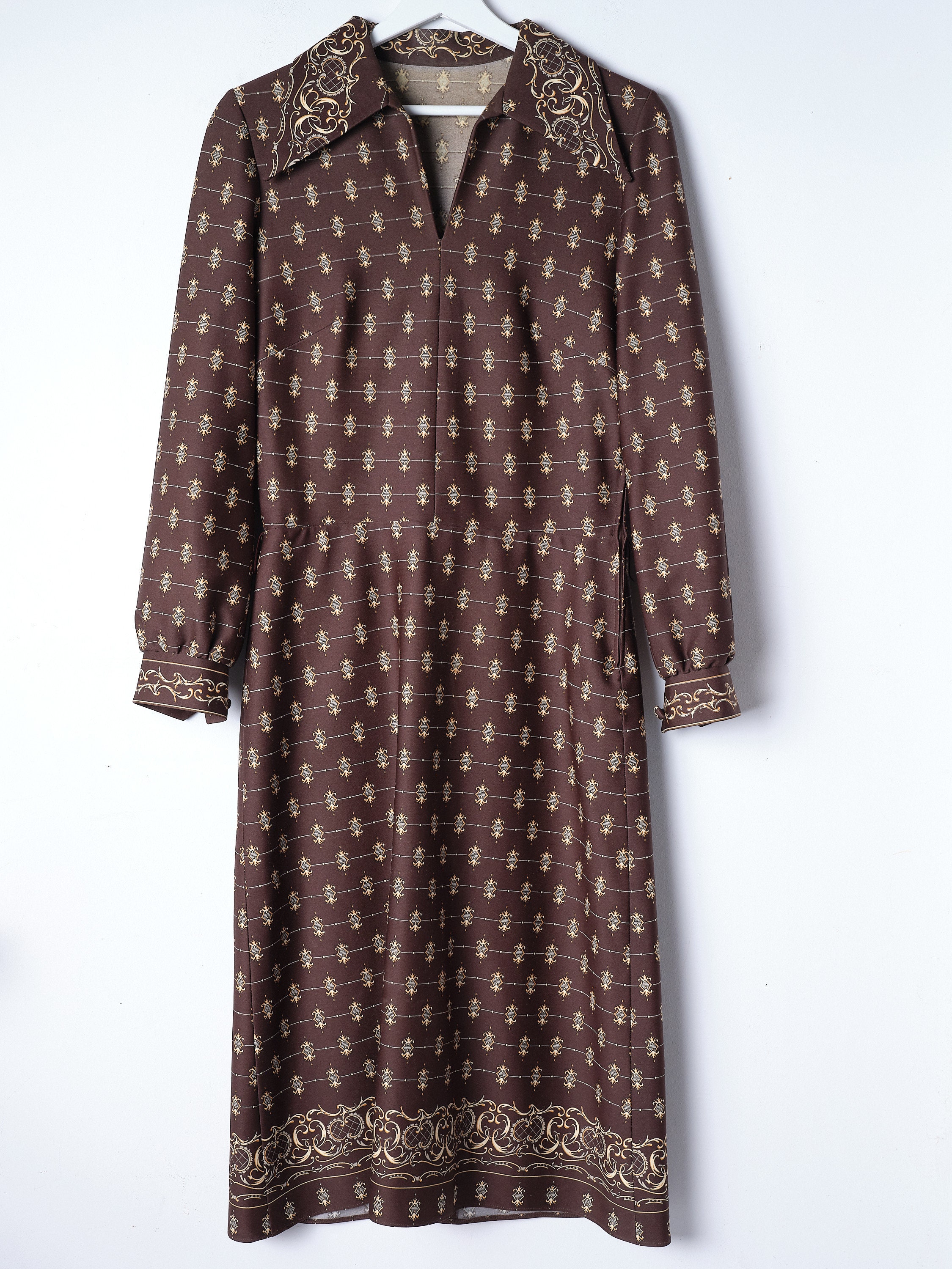 70s Brown Midi Dress / Vintage Space-age Dress With Large Collar and  Graphics. - Etsy