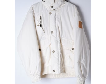 Vit bomberjacka i vintagestil från Y2K: Unisex, krämfärgad bomullsblandning