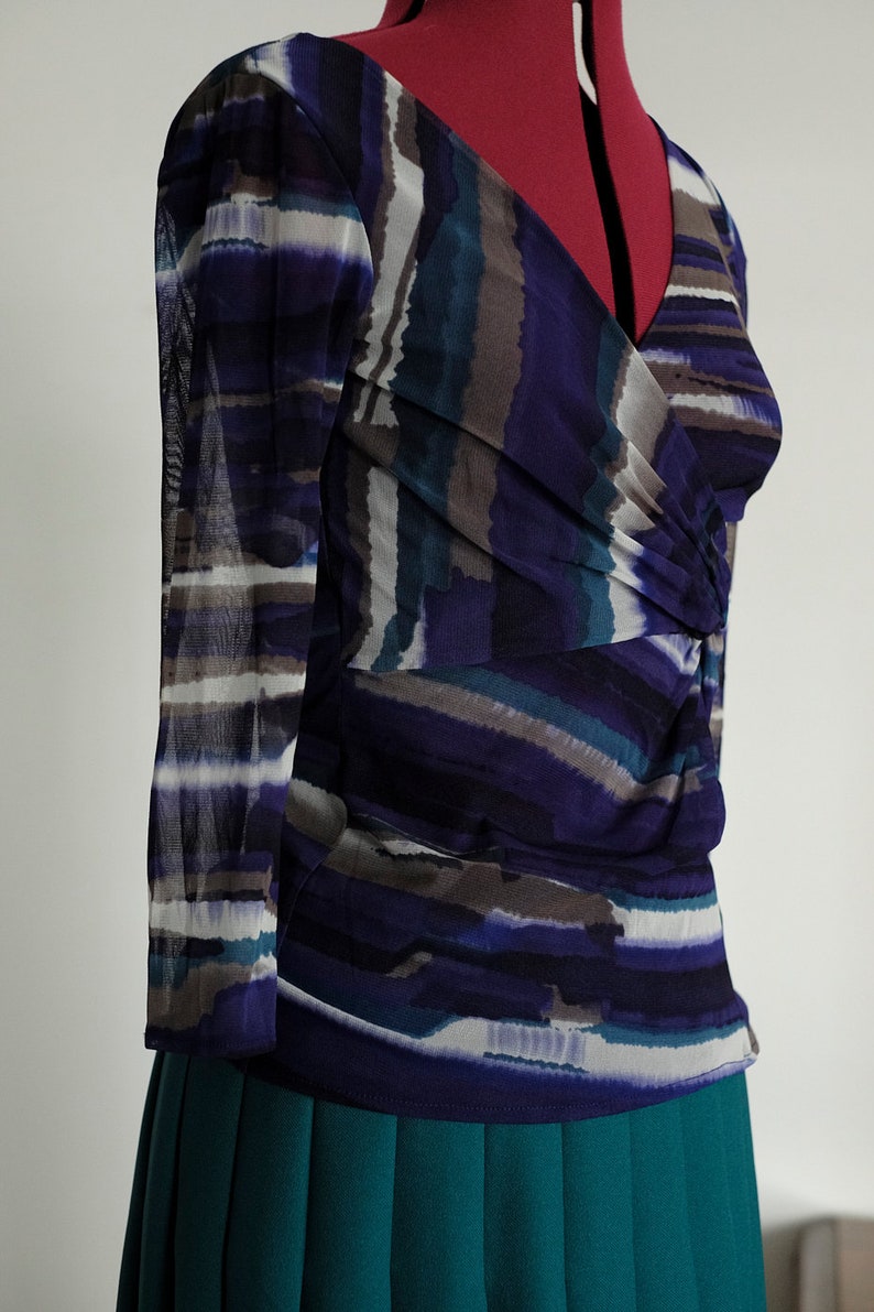 creases vintage 90s colourfull blouse colorful mesh pleat at the neckline tulle blouse