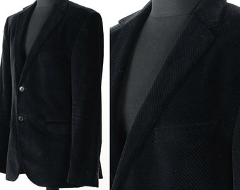 Blazer sport classique en velours Hugo Boss des années 2000. Blazer vintage de l'an 2000 en excellent état. Taille homme 48