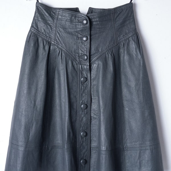 90s grey leather skirt/vintage Boho leather skirt/Victorian style skirt/cowboy style leather skirt