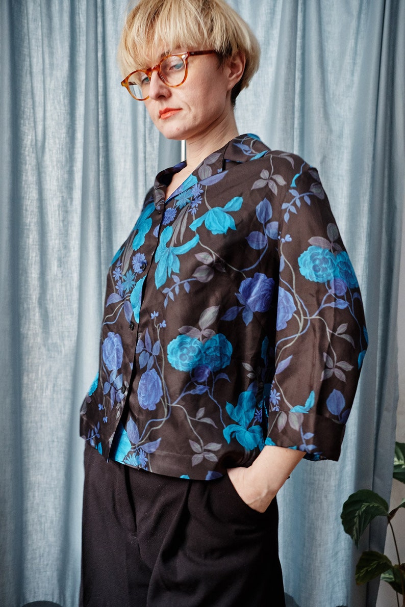 floral pattern Cocktail top silk blouse with flowers Silk black blouse 60s vintage blouse Silk top 60s retro top