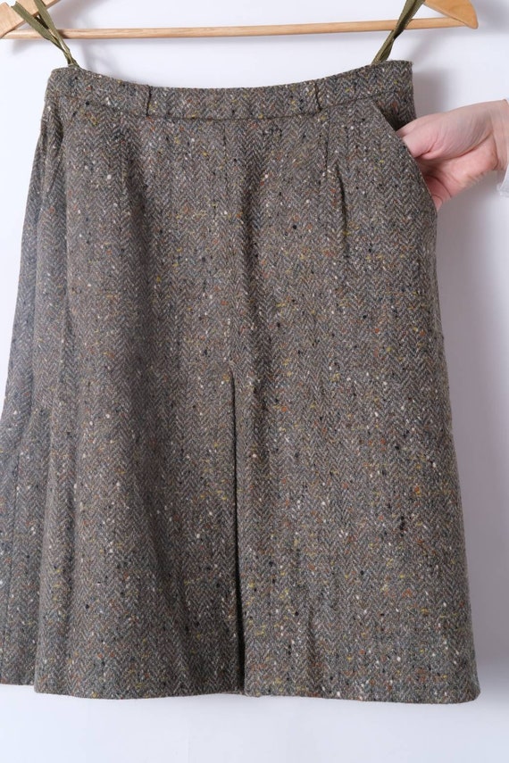 90s / 80s boucle  herringbone skirt.  vintage pla… - image 5
