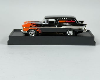 Vintage 2001 Quest Auto Zone 1/25 Diecast 1957 Chevrolet Nomad Wagon Coin Bank