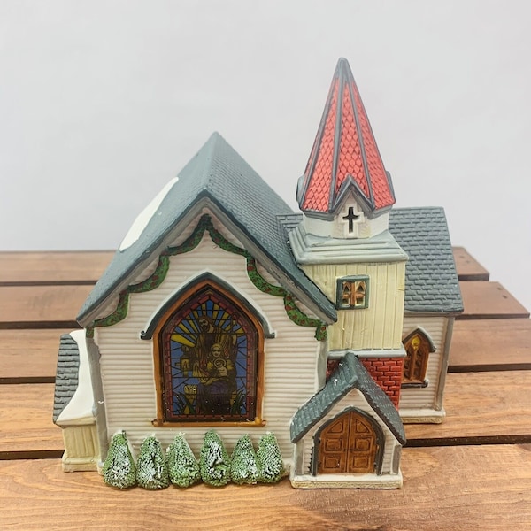 Vintage Lemax 1995  Porcelain Dickensvale Lighted Church Village (NO CORD)