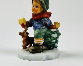 Vintage 2001 Goebel Hummel 3" O Tannenbaum Porcelain Figurine BH 47/P