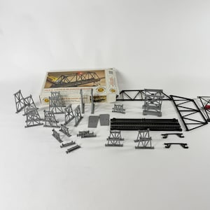 Bachmann HO ScaleUnder Blinking Bridge Track Building Kit 46-1222 Over