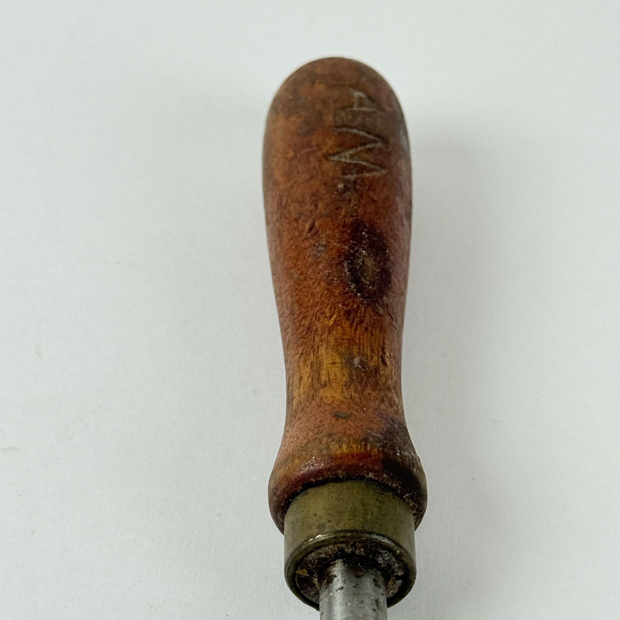 Lot De 3 Outils Anciens à Vis – Manche Bois, Marque C.A. Myers, Multicolore