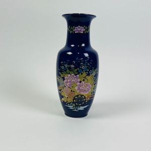 Vintage Japanese Cobalt Blue Floral Vase Hand Painted Gold Accents 10” Tall Oriental Home Decor Japan Mark Elegant Display Piece