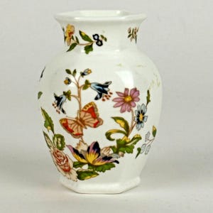 Aynsley Fine Bone China England Cottage Garden Mini Bud Vase 3.25&quot; Tall