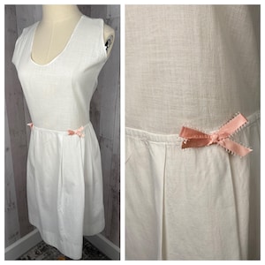 1910s Edwardian Chemise/Petticoat Underlayer Slip Antique White Batiste Cotton Undergarment S/M