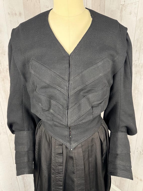 1800s Victorian Edwardian Inky Black Wool Pigeon … - image 8