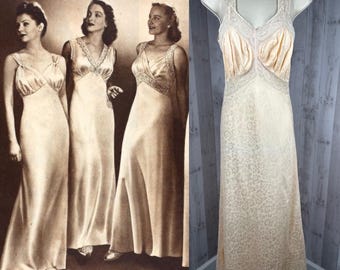 1930s Antique Nightgown Satin Brocade Peachy/Apricot Lingerie Art Deco Hollywood Size S/