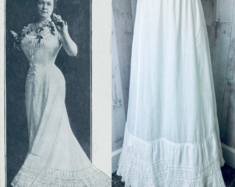 1910s Edwardian Petticoat~Antique Tiered White Crisp Cotton Crinoline Skirt with Crochet Ruffle Hem 1900s XS/S EX CONDITION!