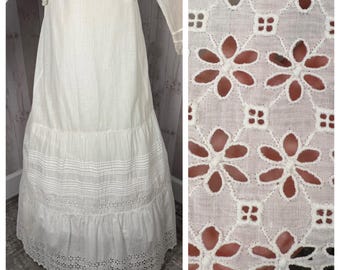 1910s Edwardian Petticoat~Antique White Batiste Cotton Crinoline Skirt Eyelet  Ruffle Hem 1900s 27 Waist