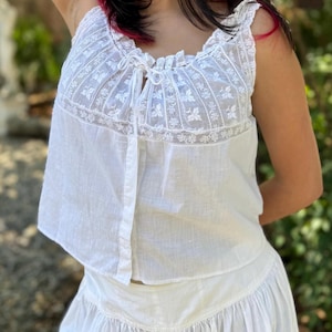 1910s True Edwardian Corset Cover Top White Cotton w/ Ruffled Trim ~ Pull Tie Neckline 1900s Small