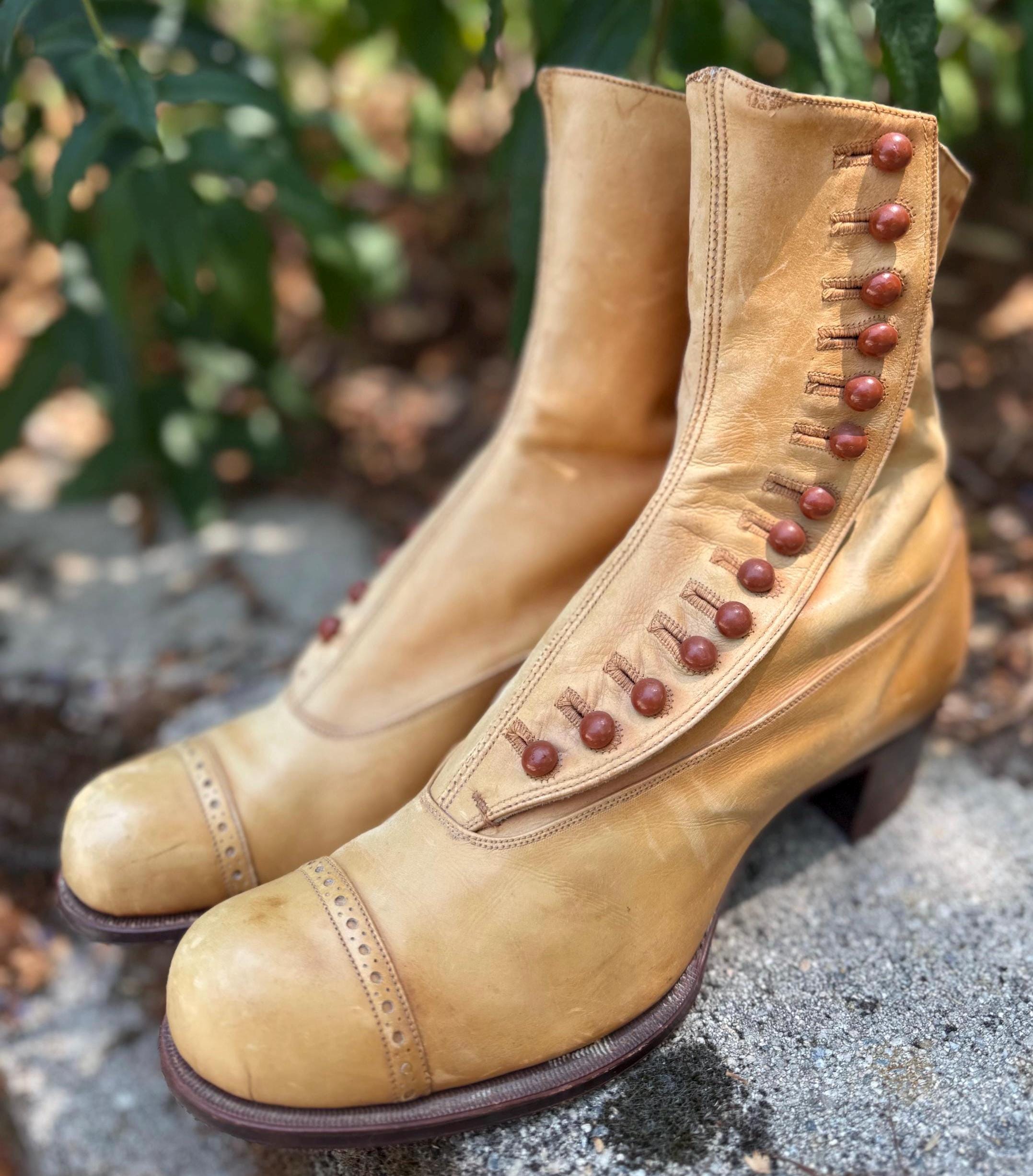 1900s Antique Edwardian Button Boots Shoes Smooth Blonde Leather