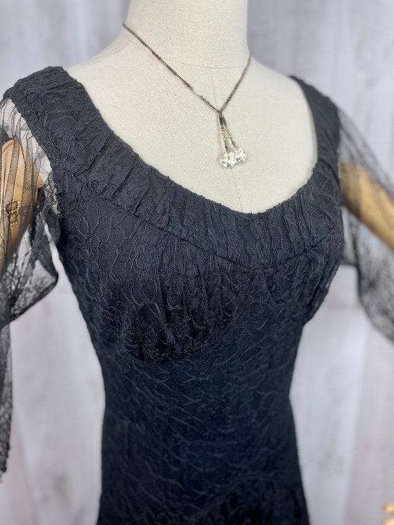 1930s Antique Dress Jet Black Vintage Lace M/30”W… - image 9