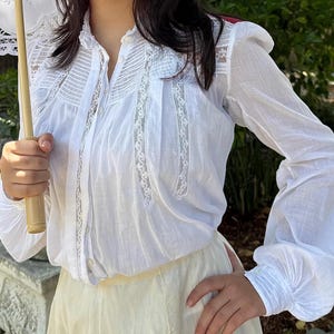1910s Edwardian Day Blouse Antique White Batiste Cotton Button Top Lace Trim Waist Shirt 1900s Small