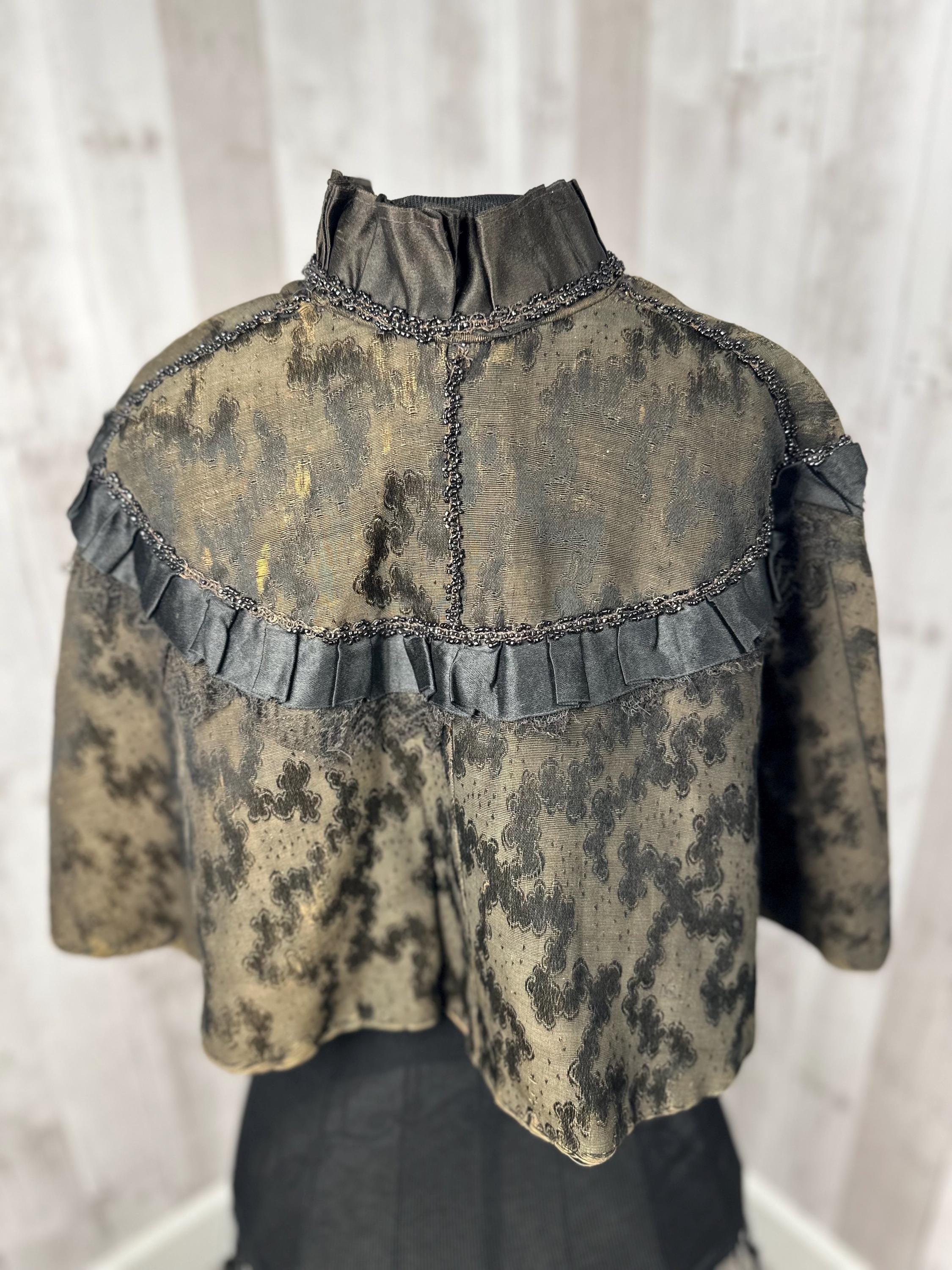 1890s-1900s Cape / Cloak Antique VICTORIAN Edwardian Beaded 1890s-1900s Cape / Cloak Antique VICTORIAN Edwardian Beaded