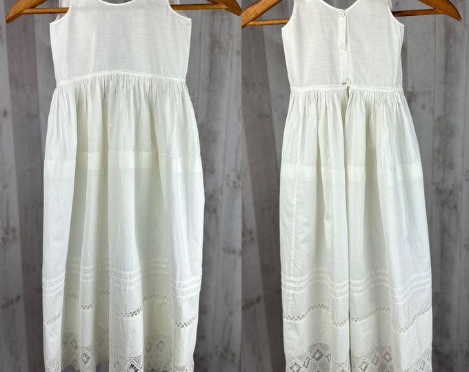 1900s True Antique VICTORIAN/EDWARDIAN Christening Gown~ Baby/Infant White Crisp Cotton Hand Crafted Lace Trim Dress Girls 1910s