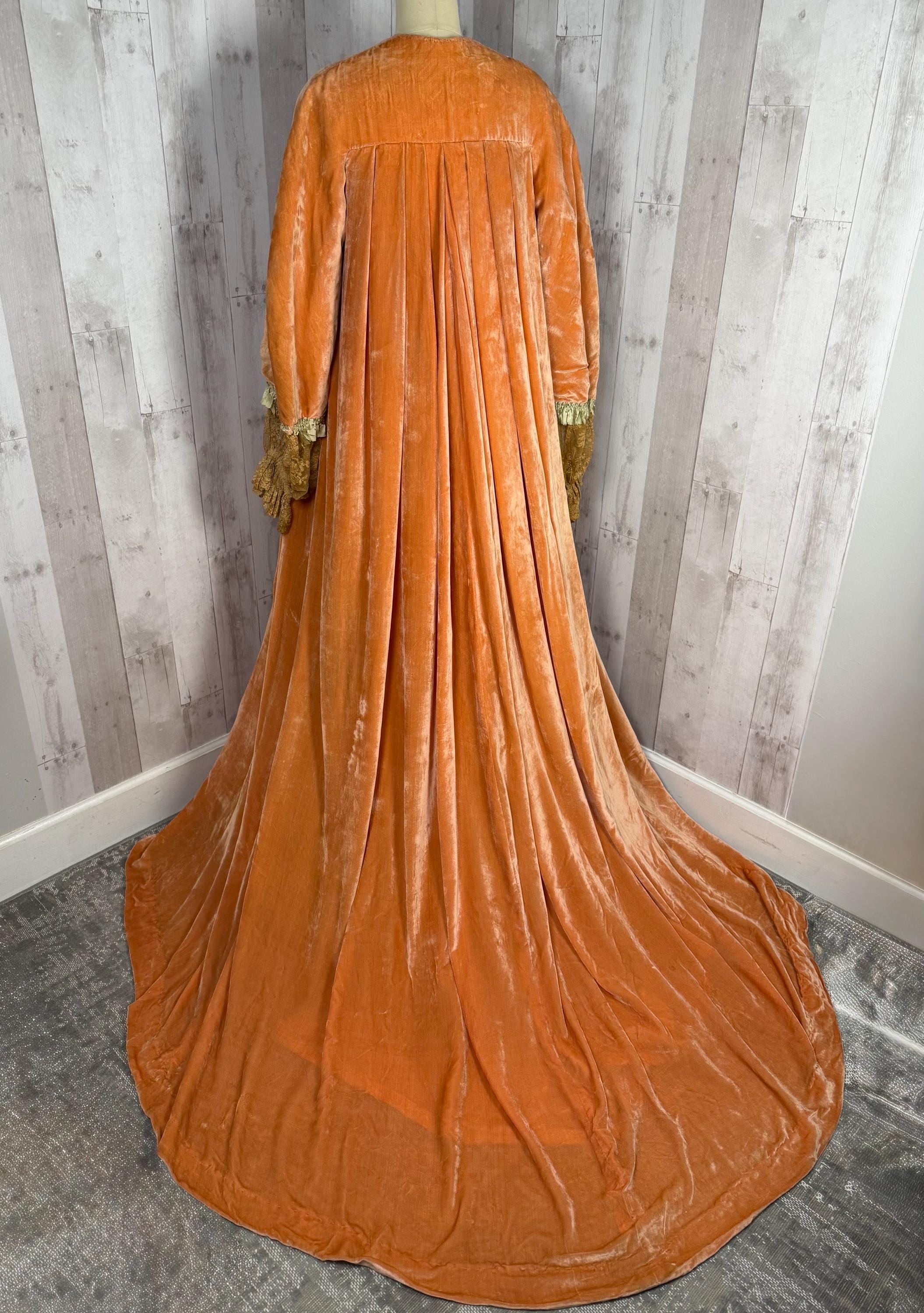 1800s Authentic Antique Victorian Morning Robe / Dressing Gown