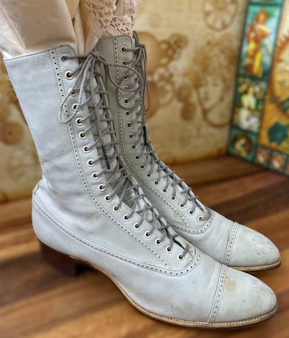 1910s Antique Edwardian Granny Boots~Off White Lea