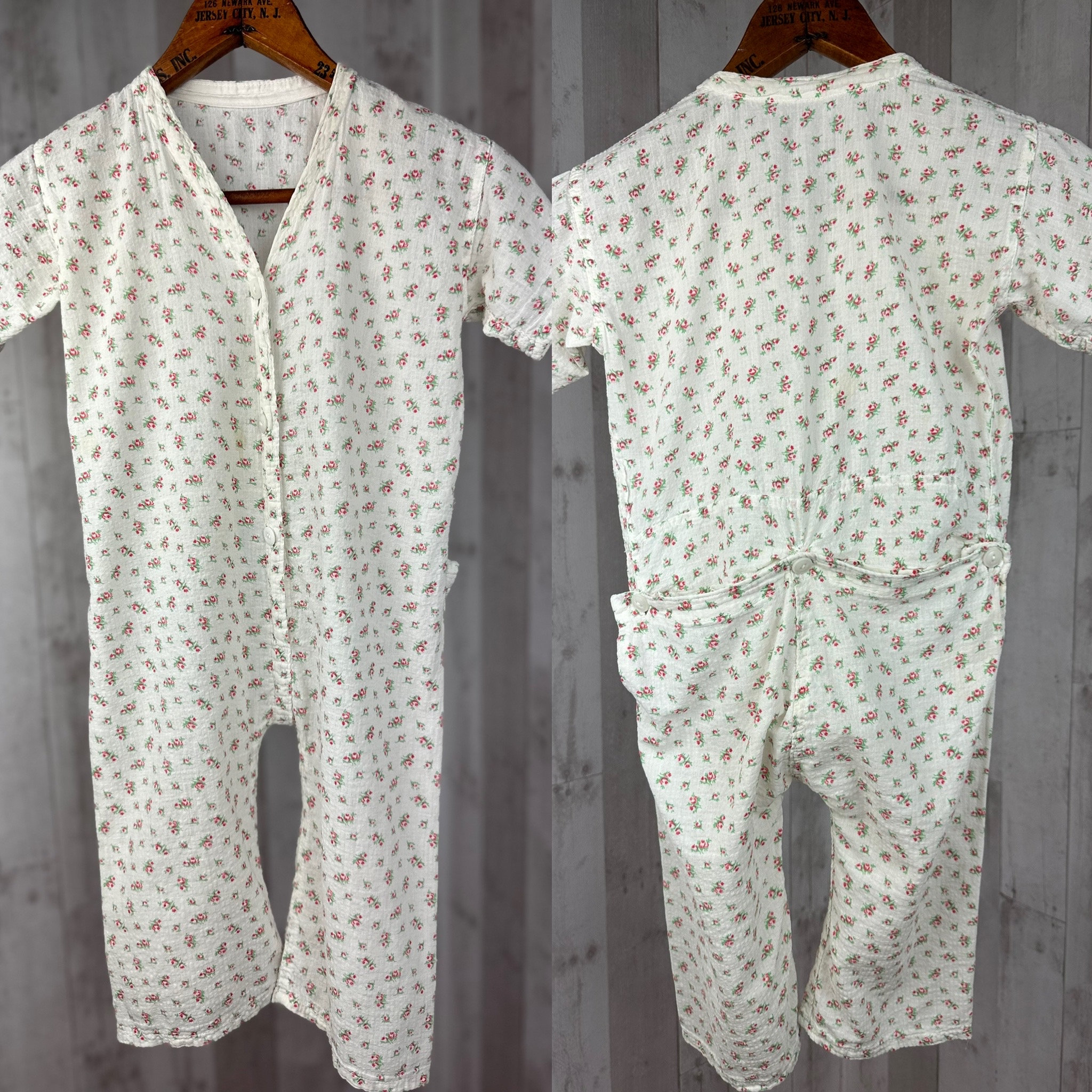 1910s True Antique EDWARDIAN  Baby / Toddler White Crisp Cotton w/Rose Seersucker Print