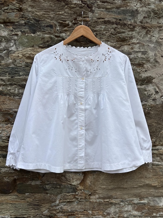 1910s Antique French Edwardian White Cotton Blouse, Hand-embroidered Broderie Anglaise Shirt with Mongoram | M/L