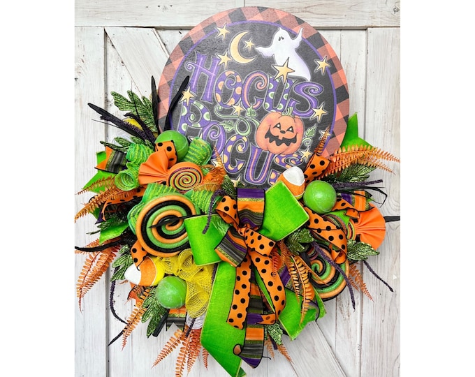 Fun Halloween Wreaths for Front Door, Halloween Wreaths and Door Decor, Outdoor Halloween Decorations, Front Door Halloween Candy Wreath