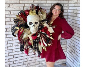 Gothic Halloween Wreath for Front Door, Halloween Decor for Home, Elegant Skull Wreath and Door Decor, Spooky Halloween Decorations