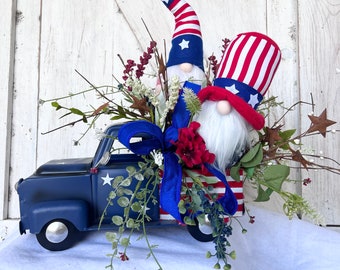 Patriotic Centerpiece for Coffee Table, Rustic Patriotic Gnome Centerpiece, Rustic Patriotic Truck Decor, Rustic Patriotic Home Decoration