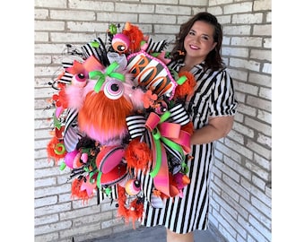 Monster Halloween Wreath for Front Door, Pink and Orange Halloween Decor, Funny Front Door Halloween Decoration, Classroom Halloween Wreath