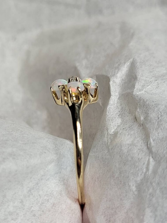 Estate opal jewelry deals