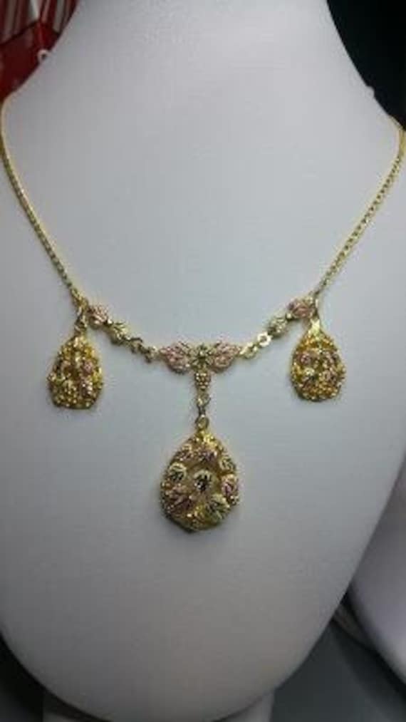 Estate Jewelry Necklace Rose Gold, Green Gold, and