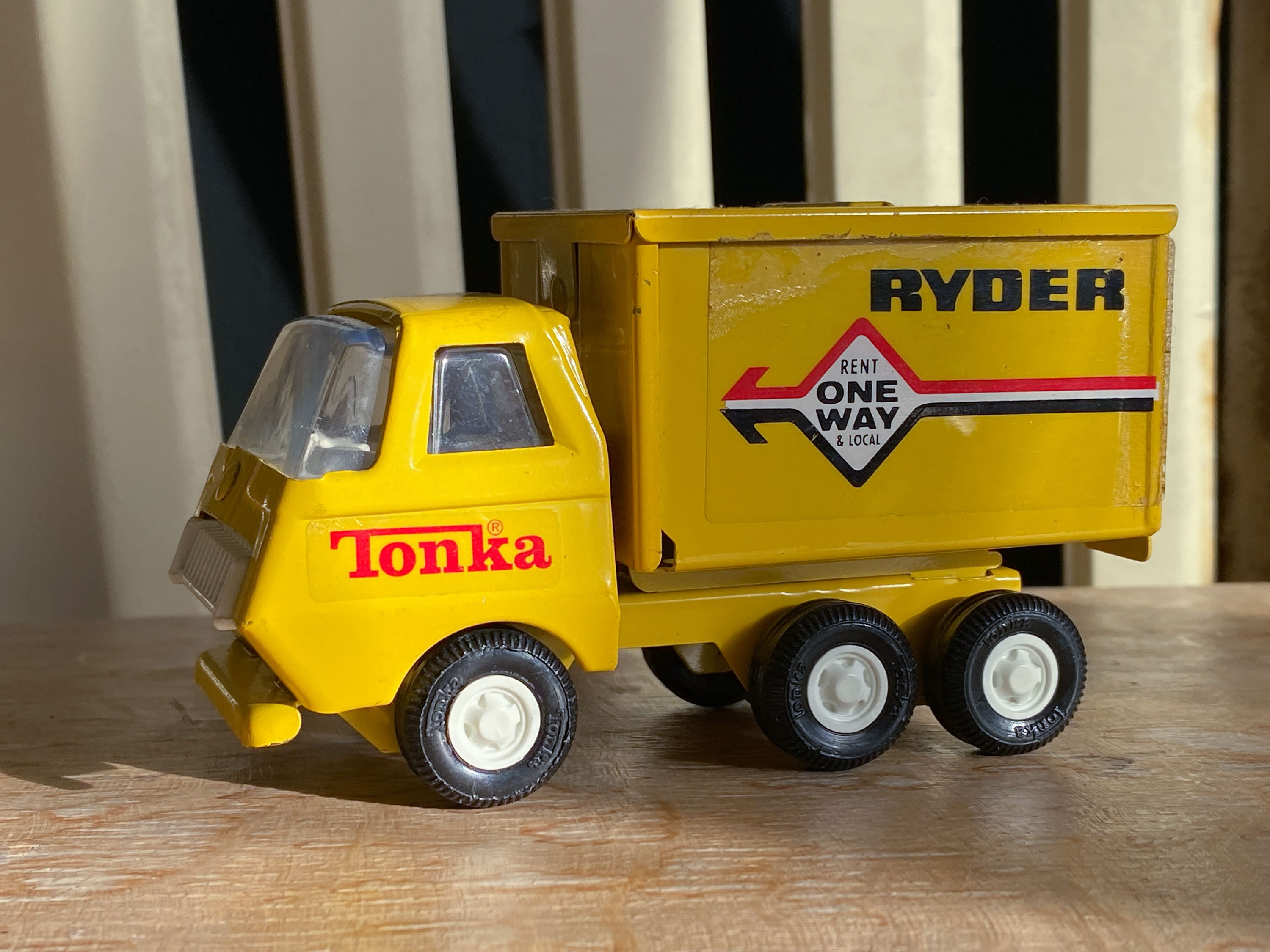 Overtreding Cordelia Behoren Vintage Tonka Speelgoed auto Tonka Ryder Moving Van Truck - Etsy België