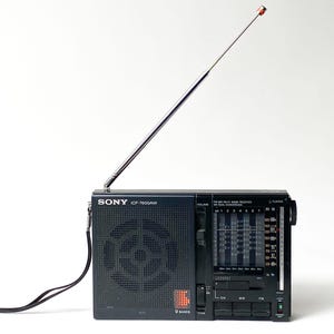 Receptor de banda Sony vintage / Radio portátil Sony / ICF-7600AW 9 / Receptor de transmisión de Tokio Japón / Radio Antigua / ビンテージラジオ / vintage útvarp