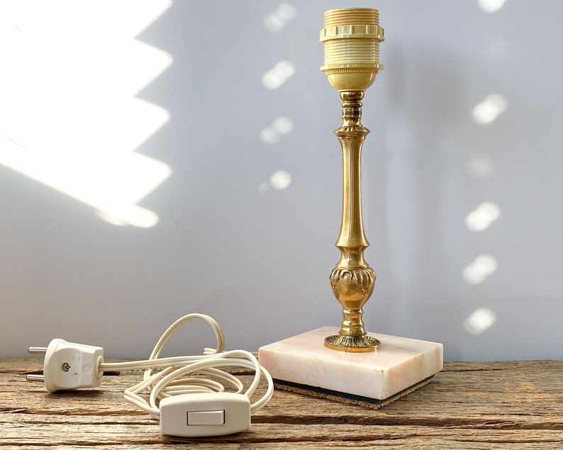 Vintage Brass Table Lamp Stand on Marble Base,Hollywood Regency Lamp Stand,70S Pied de lampe en laiton,Soporte de lámpara de latón,황동 램프 스탠드 image 2